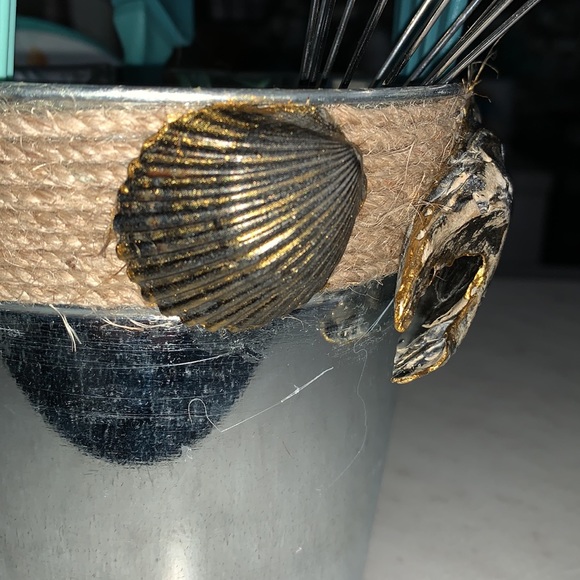 Utensil Holder - Silver with Gute wrapped around the top with Shell Accents - Picture 6 of 9
